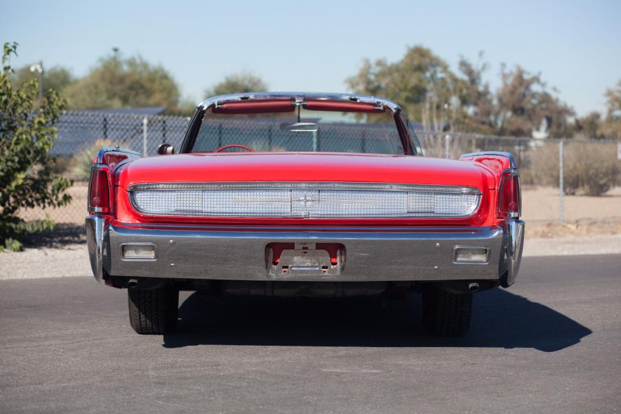  Lincoln Continental Convertible (74A) 1961 года  (фото 5 из 30)
